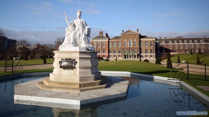 Kensington Palace: This famous royal residence, previously home to Queen Victoria, Princess Diana and Duke and Duchess of Cambridge, is open all year round.