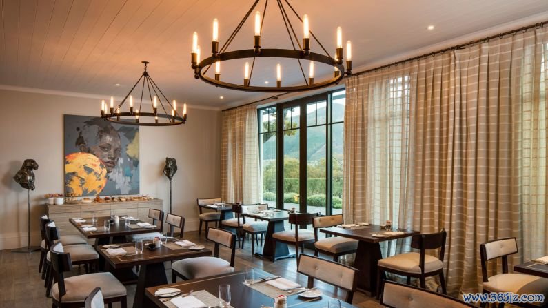 Le chêne, South Africa: Chef Darren Badenhorst serves up fine dining at this new establishment in Franschhoek Valley.